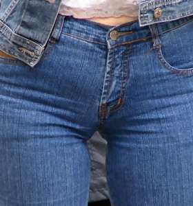 Giant booty girls in jeans